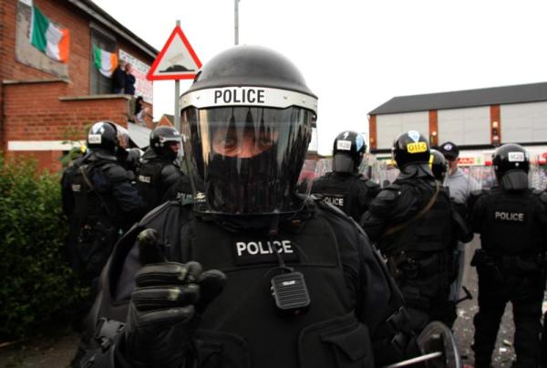 Police attack Irish youth in the Short Strand of Belfast (photo courtesy of éirígí).